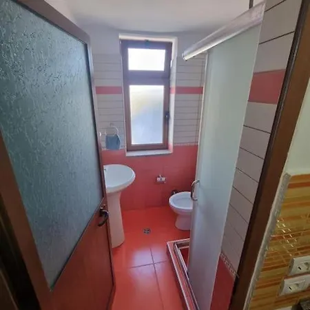 Aunt's Place Daire Shkodër