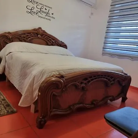 Aunt's Place Appartement *